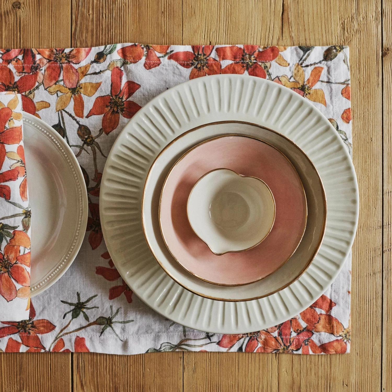 Thyme Ceramics Heart Bowl With Gold Rim 6 Thyme Ceramics Heart Bowl With Gold Rim