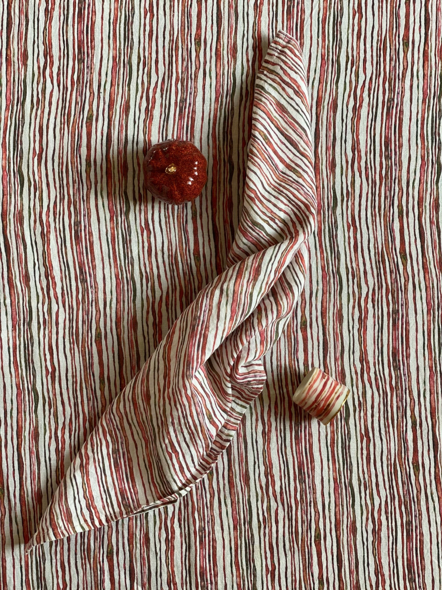 Deborah Brett Hand Painted Red Stem Stripe Napkin Ring 6 Deborah Brett Hand Painted Red Stem Stripe Napkin Ring