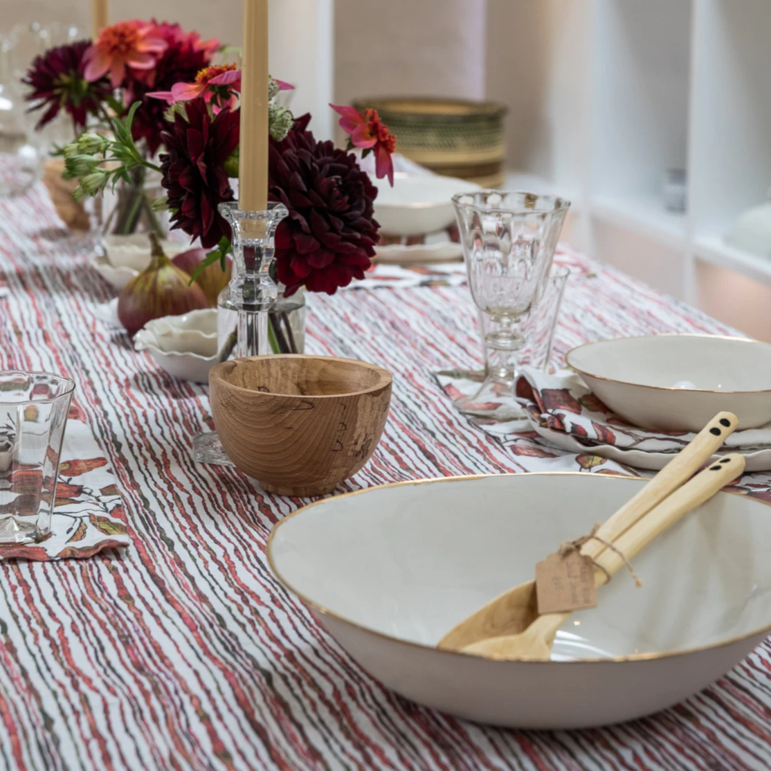 Bertioli By Thyme Red Stem Linen Table Cloth 4 Bertioli By Thyme Red Stem Linen Table Cloth